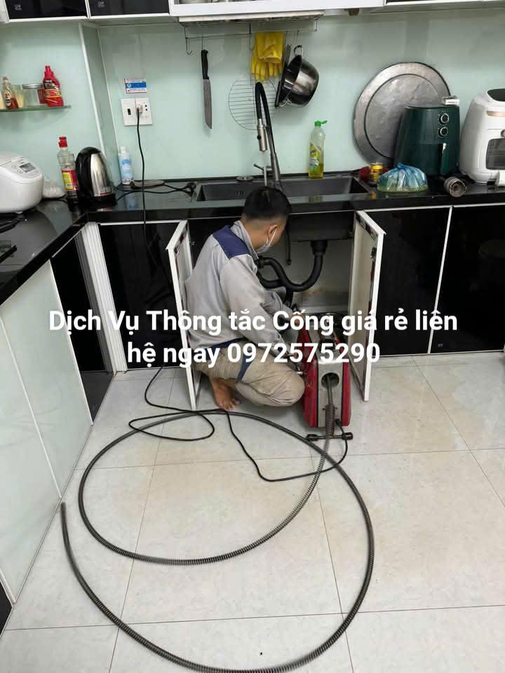 Thông cống bị tắc tại khu đô thị ocean park